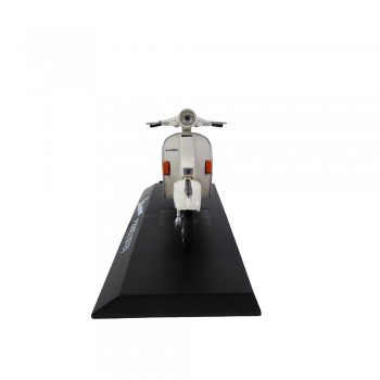 Machetă moto Magazine Models [1:18] - Vespa 1978 P200E - White